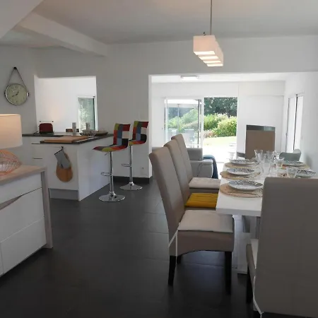 Comfortable Holiday With Partial Sea Views, Douarnenez-treboul