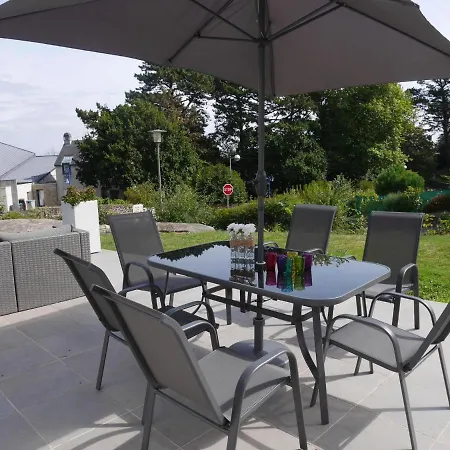 Comfortable Holiday With Partial Sea Views, Douarnenez-treboul * Douarnenez